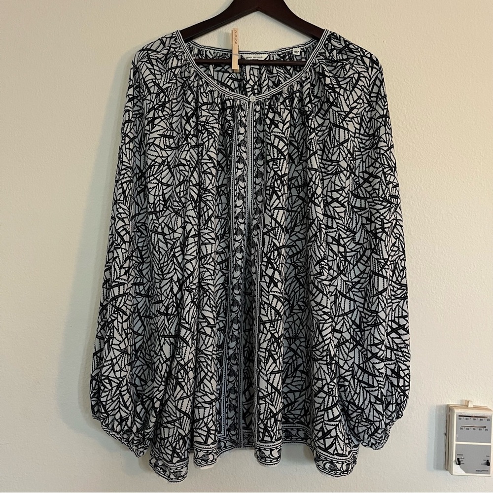 Max Studio Black And White Leaf Pattern Blouse - image 1